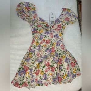 NWT Hello Molly Floral dress